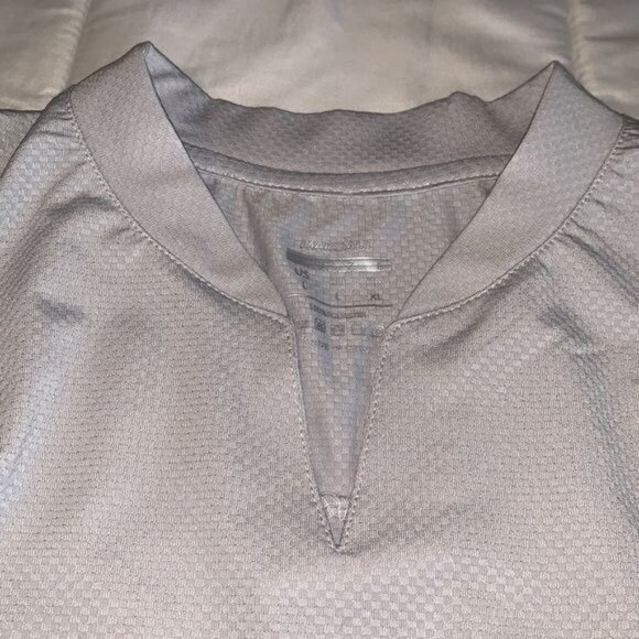 Marouat Womens Sleeveless Light Gray V-Neck Top With Side Pocket Lightweight Siz - Picture 2 of 9